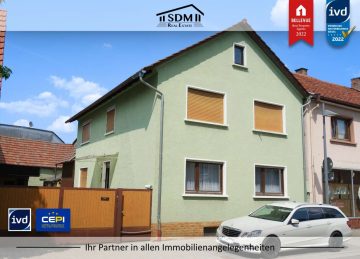 ROHDIAMANT: Sanierungsbedürftiges Generationenhaus in Waghäusel-Kirrlach, 68753 Kirrlach, Mehrfamilienhaus